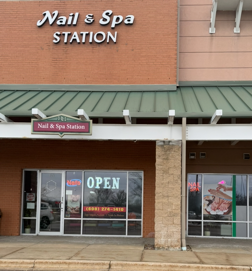 Nail & Spa Station nail work in Fitchburg, Wisconsin